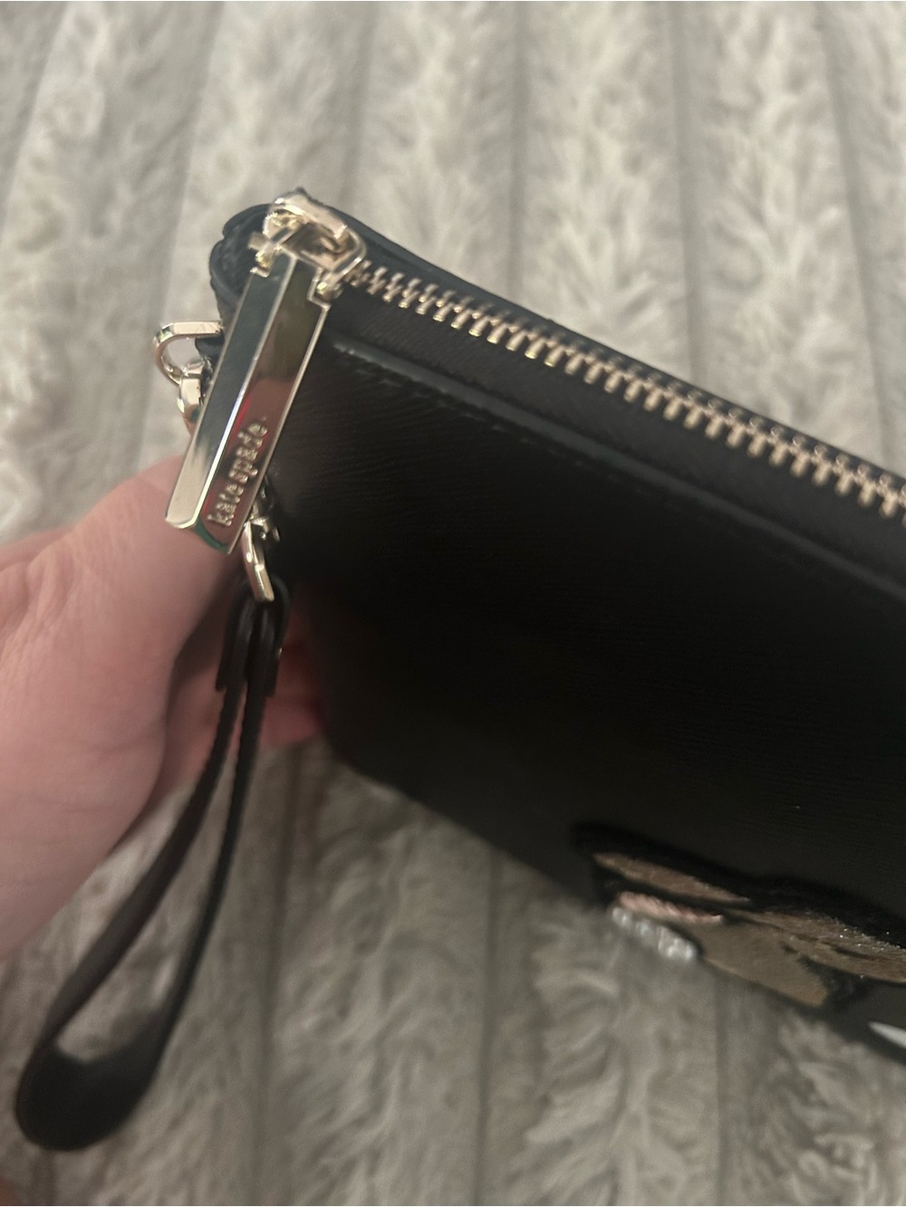Kate Spade New York Bunny Martini Novelty Black Saffiano Leather Wristlet Clutch - Picture 5 of 5